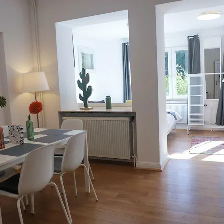 Apartment The Garden Flat *